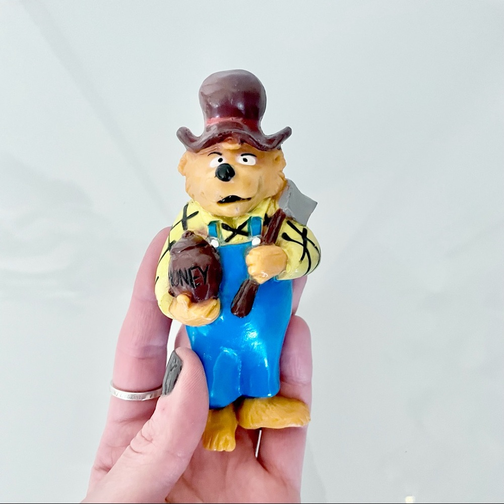 Vintage 1989 Berenstain Bears magnet
